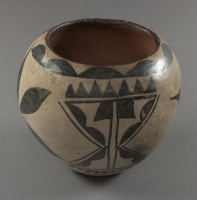 Southwest%20artist%2C%20%3Cb%3E%3Ci%3E%20Clay%20Jar%3C%2Fi%3E%3C%2Fb%3E%2C%20pre-1900%2C%20clay%20and%20paint%2C%20The%20Elizabeth%20Cole%20Butler%20Collection%2C%20no%20known%20copyright%20restrictions%2C%202012.92.41
